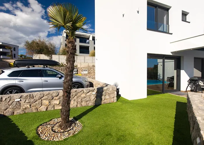 Nina-3 Bedroom With A Pool And Hot Tub *