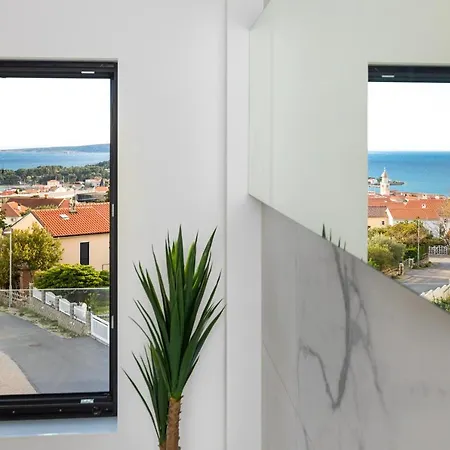 Vila Nina-3 Bedroom With A Pool And Hot Tub Krk Town