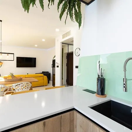 Villa Nina-3 Bedroom With A Pool And Hot Tub *